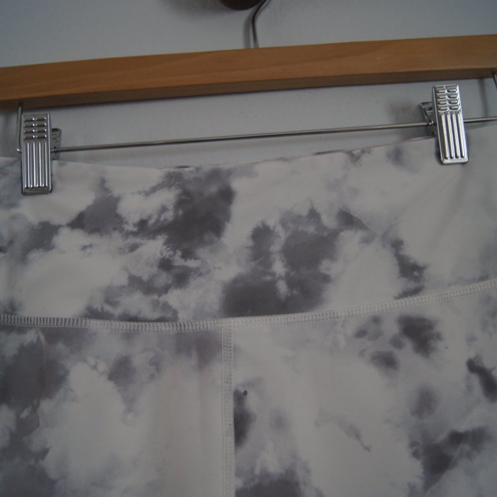 SOUL BY SOULCYCLE Tie Dye Leggings Size Small - Picture 2 of 6